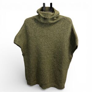 FASHION Green Sleeveless Sweater. Size Large